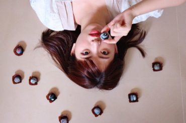 #宇宙チョコ #宇宙巧克力 # #
.
#惑星チョコ
お店の方が自分でバニラを育てて
自分でチョコを作って
一つ一つ違う原料で作って
一つ一つ、芸術品のような...