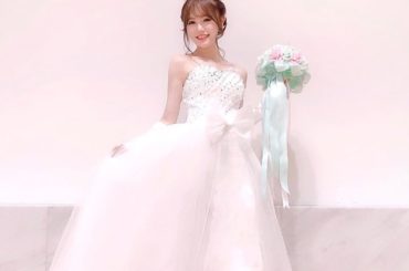 ウエディングドレスの全身です﻿
﻿
﻿
﻿
ドレスが腕全体見える形だから、﻿
夜ご飯抜き＆1万歩歩く＆肌に良いものダイエットを頑張ってたんだけど…﻿
﻿
イベン...