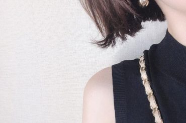 最近一番よく付けてるpierce
・
コロンとしてて小さいけど存在感あってさり気ない感じがお気に入り。
・
そして毛先パツンと揃えました！またボブ復活サロンの様...