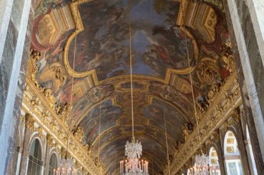 ベルサイユ宮殿﻿
鏡の間﻿
﻿
煌びやかな世界が眼前に広がり、﻿
資料のなかでしか見たことなかったものが立体になりました﻿
﻿
鏡の間から以外の天井画もまとめて...