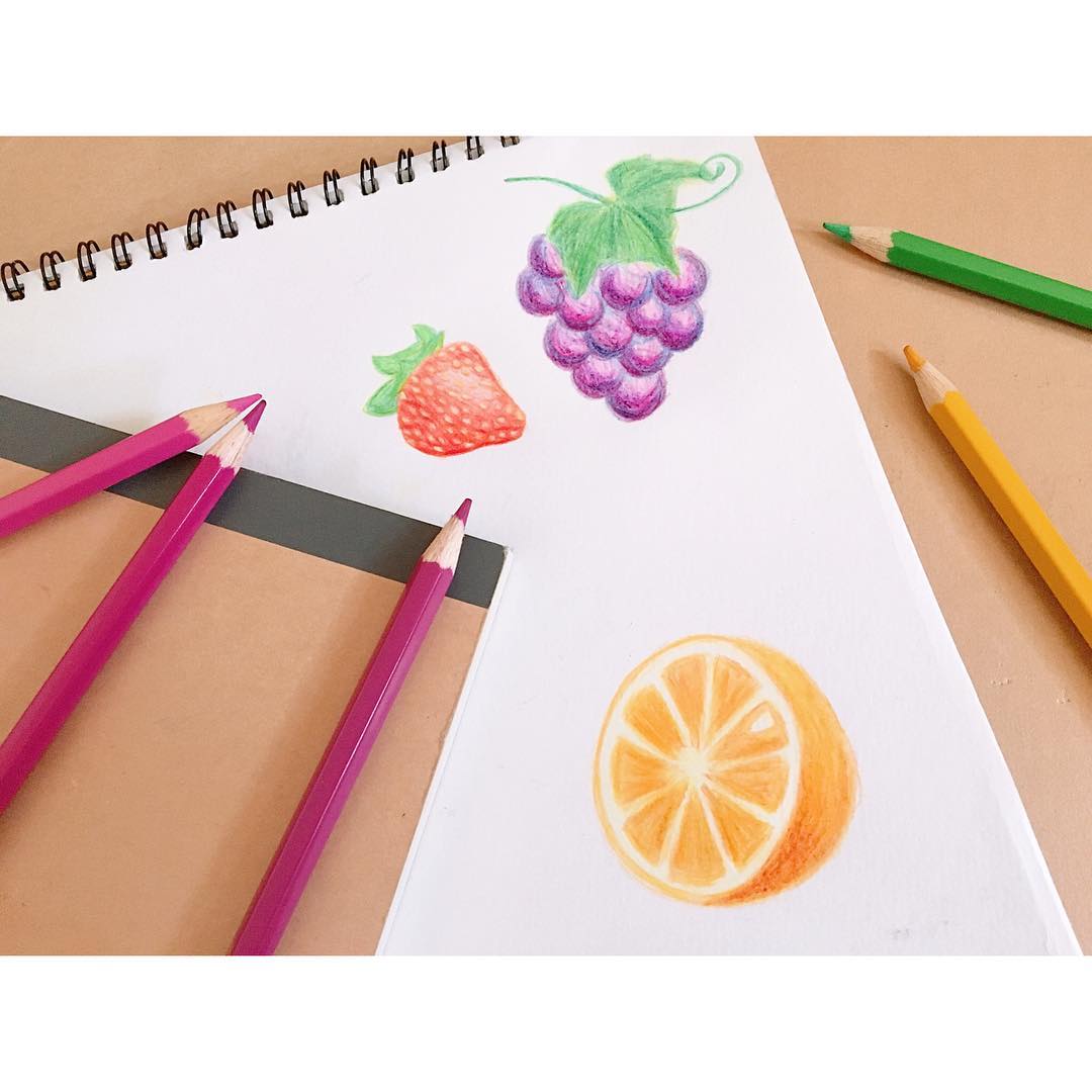 馬嘉伶 最近絵を描くことは趣味になりました 学んだことないので 上手く出来ないけど 絵を描く時は本当に楽しい時間です Moe Zine 馬嘉伶 最近絵を描くことは趣味になりました 学んだことないので 上手く出来ないけど 絵を描く時は本当に楽しい時間です Moe Zine