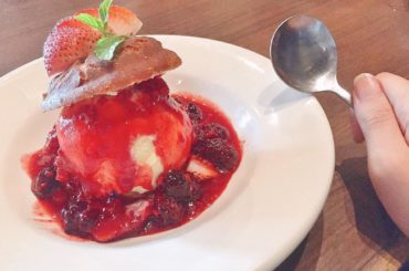 たまにスイーツ、、、
許せますよね
* * * * * * * * * * * * *
偶爾吃甜點、、、
可以被原諒吧
#スイーツ #アイス #ストロベリー ...