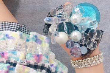 今日全国握手会の髪飾り
宝石みたいキラキラ
* * * * * * * * * * * * *
今天全國握手會的髮飾
像寶石一樣閃閃發光
#夏 #キラキラ #...