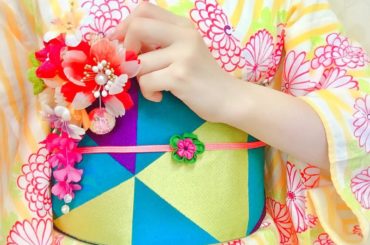 明日はAKB48新シングル
「センチメンタルトレイン」の発売日です
もうフライングゲットした方いますか
曲「波が伝えるもの」に参加させて頂きました
ぜひ聞いて...