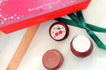 昨日のラジオで頂いた差し入れ
純チョコだと思ったら
マカロンでした
#GOVIDA #macaron #love #christmaschocolate#...