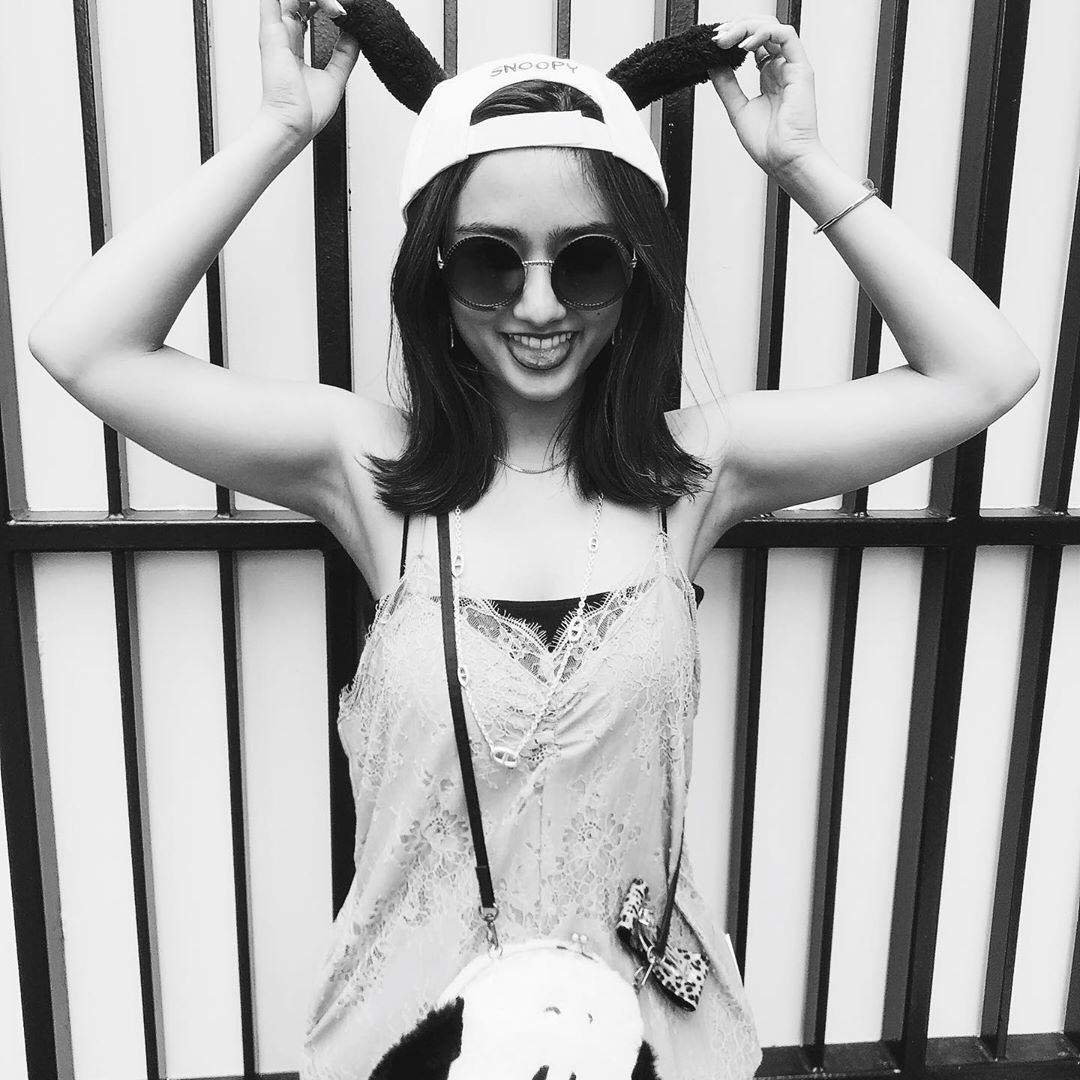 谷まりあ 今回もスヌーピーたん大好き みんなはusjに行ったら何にキャラクターに変装するのん 洋服 Searoomlynn Official Hoteluniver Moe Zine