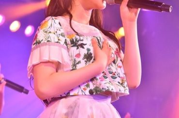 #僕の夏が始まる公演 で撮って頂いた写真です

曲は「キンモクセイ」です

この衣装着てみたかったんですよ～ #キンモクセイ #花柄 #可愛い...