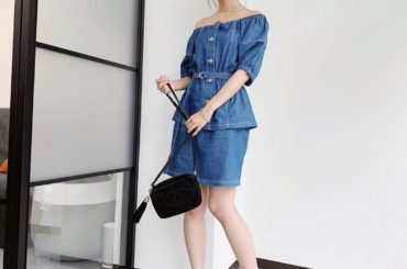 #のんの私服 
N WITH.のデニムペプラムワンピ。
このカラーは夏らしく1番人気のブルー。

4枚目までオフショルで
着ているのですが
実はこのワンピ2Wa...