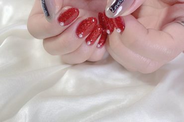 *
今回もキラキラ赤ネイル
#nails #handnail...