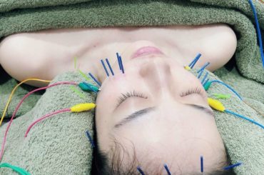 *
舞台稽古がお休みでしたので、ハリッチ麻布十番院へ行ってきました
首肩の凝り、体の重さが軽減されましたぁ〜
もちろんフェイスラインもスッキリ
やっぱり鍼は気持...