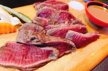 この前食べた美味しすぎなおにく〜〜〜﻿
おやすみ﻿
﻿
#アンジェラ芽衣 #2018 #2018年 #写真 #photo #ご飯 #グルメ #あんじぇグルメ...