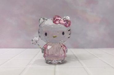 #SWAROVSKI のキティちゃん
頂きました
かわいすぎて見とれています、
本当にありがとうございます*ﾟ...