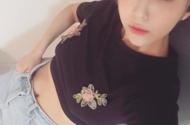 .
今日の生放送
エプロンだったのでみえなかったけど
可愛いTシャツきてたんだよ
@fiction_tokyo_official
のTシャツでした COOKPA...