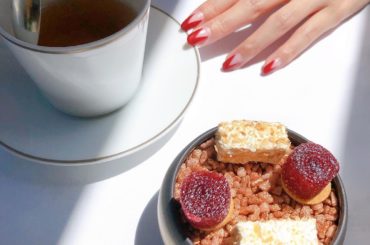 そういえば、ネイルをUPし忘れていました﻿
﻿
ランティス祭とJapan Expoはこのネイル﻿
ハルヒの時は赤って決めてるので﻿
﻿
たまたま綺麗な写真が撮れ...