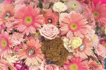 _
ソロイベントでいただいた
お花が可愛すぎる
ありがとうございます
.
ピンクのお花癒される
帰ったらお部屋に飾ろう。
#flower...