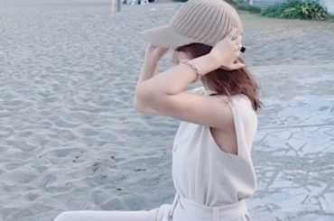 最近、毎日暑いですね。
暑い夏は水分補給が大切︎ このステイクールに冷えたペットボトルを
入れておくと
冷たさをキープしてくれるので
1日中冷たくておいしく飲め...