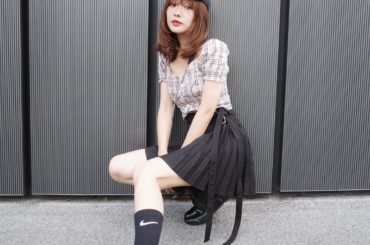 今日の私服です。
新しく買ったばかりのスニーカーは
ソールの部分がクリアになってて
かわいいのです。
トップスの形もどストライクで
見た瞬間即買いしました。笑
...