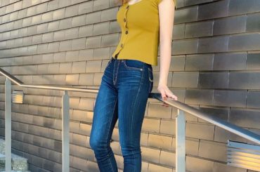 .
久々の全身写真
.
.
えまの好きなブランド
かき集めてみましたスペシャル
.
.
ってかiPhoneXS
画質良すぎか！！
.
.
tops #sly
p...