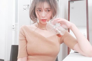 .
アコースティックライブ１日目
１部終了
ありがとうございました
楽屋でだらりん。
カバー曲は
マリーゴールド/ #あいみょん
樹海の糸/ #cocco
WA...