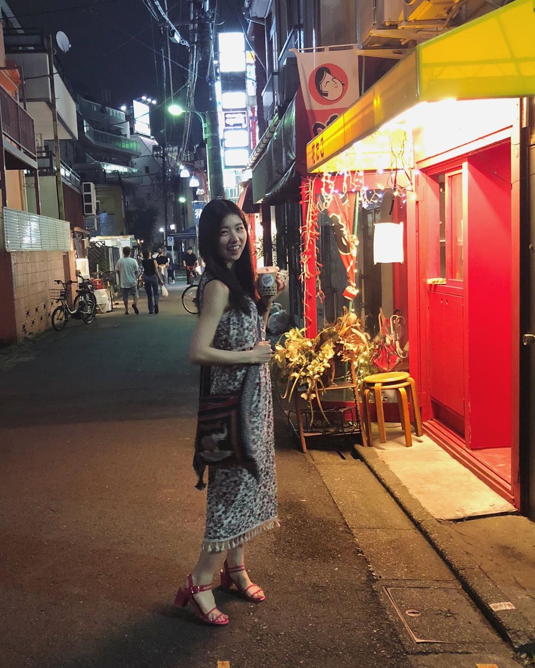 岩立沙穂 タイで買ったワンピースで お出かけしてみた夏の夜 夏の思い出 8月 夜 Tokyo Ootd Moe Zine
