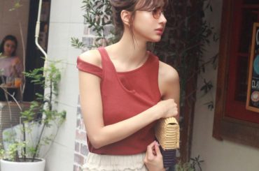 あつすぎて、最近このトップスばかり着てる
1990円でお手頃なの〜
あ、ワイドなショーは延期で放送日は来週の日曜日でした!!
日曜日みんななにする？？？
→ @...