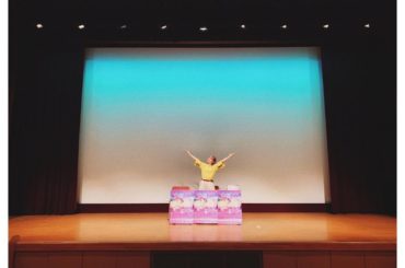 LIVE A LIFE特製色紙サイン会@名古屋
ありがとうございましたー！
名古屋はお礼を言わせてください！の方が多く、2部では、伝説のアコースティック岐阜ライ...