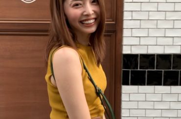 今日はベージュ×オレンジメイク
チークは『スック シマー リクイド ブラッシュ 03』、リップはこの前出たばかりの『イプサ リップカラー 07』です
スックのチ...