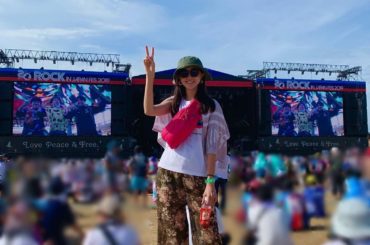 _

なんかピース変じゃない？ _

#
#絶妙な曲げ方
#だいぶ浮かれてる
#形から入るタイプ
この日ために 
#サファリハット 買ったよね笑

#夏フェス
...