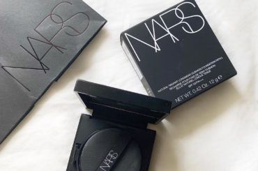 ︎︎︎
新しく#NARS のクッションファン購入
Twitterの美容アカウントで
話題になってたから変えてみた笑
SPF50PA+++で軽くてカバー力もあって...