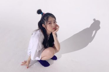 .
"青春ダ・カーポ"のオフショット
.
この髪型だから
ヒキでもサングラスかけてても
すぐに私って分かるはず〜
.
疾走感のある曲調で元気が出るので
MVい...