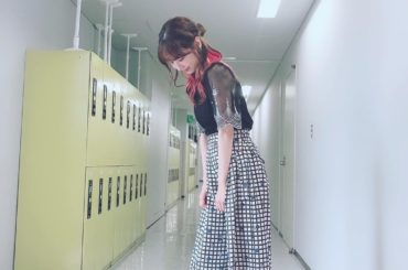 .
ケンミンSHOWの衣装
とっても珍しくパンツスタイル︎
@middla_official ....