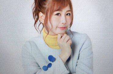 .
.
生写真撮影
してきました。
.
黒板になんか絵書いて
って言われたので
︎描きました。
....