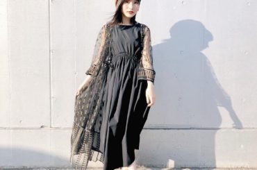 経過

昔買ったレースカーディガンは
その時はちょっと大人すぎたかなぁと思ってたけど
最近はとても着やすくてお気に入りに。
時間が経ってしっくりくるものってある...