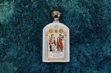 優しい薔薇の香り
.
これを付けて寝ると、少し寝付きがいい気がする
.
.
.
#birthdaypresent # #bodyoil #parfume #of...