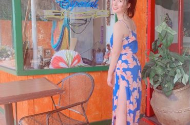 ﻿
日本は今日から 9月だけど、﻿
ハワイは 時差の関係で﻿
まだギリギリ 8月だった〜﻿
﻿
このリゾートドレスは 現地調達〜﻿
﻿
サイドに スリットが﻿
...