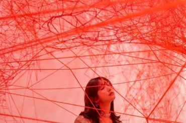 張りつめ﻿
絡まり﻿
拗れて﻿
震え﻿
解けて﻿
垂れる﻿
また、﻿
絡まったりばらばらになったり﻿
﻿
動脈、静脈、ひとの血が流れるところ こころ﻿
#chi...