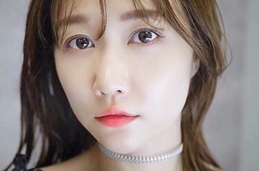 .
レブロンの人気アイテム
“カラーステイ ルックス ブック パレット”からオールマットのインサイダーを使用して
半顔づつ
オフィスメイク(横グラデーション)、...