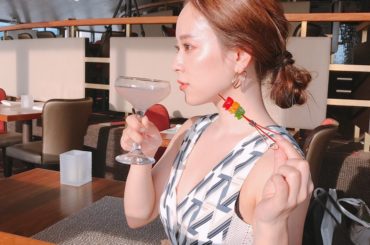 Top of wikiki行ってサンセット見ながらカクテル
なんとハリボー的なグミが三人並んでるの可愛すぎる！
ディタだか女子も飲みやすいよ！

そして実はここ...