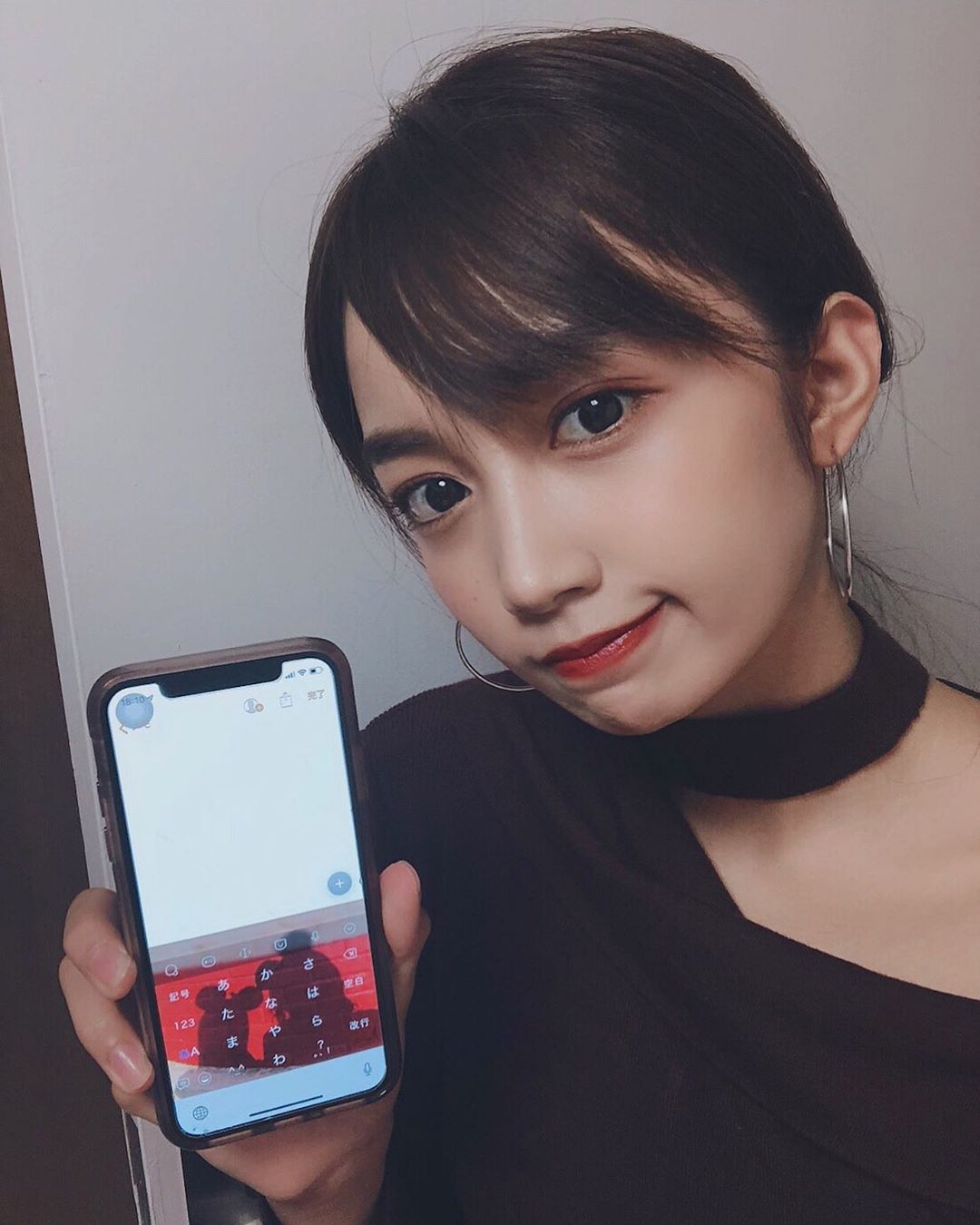 黒木ひかり みんなキーボードの背景選んでくれてありがとう 投票の多かった下にした Simejiって色んな機能あるから便利だし 変換もめっちゃでてくるから使いやすくていい Moe Zine 黒木ひかり みんなキーボードの背景選んでくれてありがとう 投票の多かった下にした Simejiって色んな機能あるから便利だし 変換もめっちゃでてくるから使いやすくていい Moe Zine