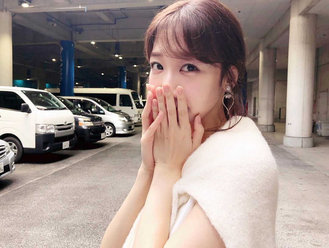 柏木由紀 握手会ありがとうございました 写真撮るときすぐ口隠すひと 笑 Moe Zine