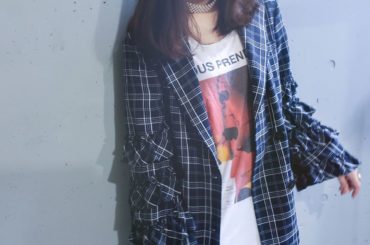 #ゆいしふく ﻿
チェックJKはおると一気に秋めく﻿
袖フリルがかわいいんだー @dzzit_japan の﻿
﻿
jacket ： #dzzit﻿
boots...