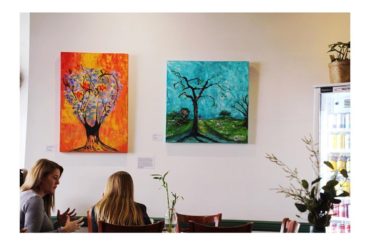 お芝居の道に
背中を押してくださった方と今日
偶然にも再会することができて
心が潤いました。
きっとこのタイミングにも
意味があるんだろうな〜...