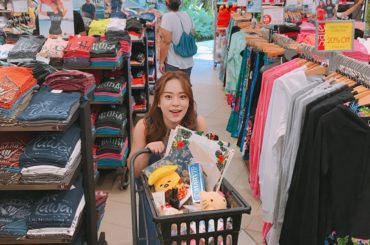 しばらく行かないうちにABC storeにキャラの限定アイテムが増えてる笑
日焼けキティーだけじゃなくてドラえもんも日焼けしちゃってまったく、バカンスしてんね！...