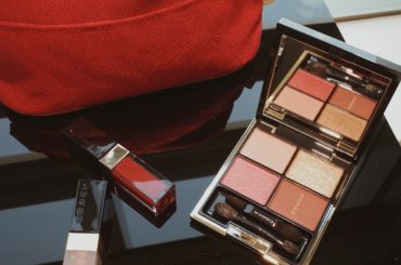 今日は大好きなコスメブランド
SUQQU さんの「顔筋マッサージ」を
体験してきました。
たった3分で済むのに、
フェイスラインがすっきり。
スキンケアの浸透率...