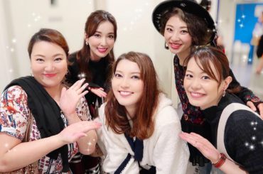 #若草物語 つづき﻿
﻿
終演後に、主演のジョー役・朝夏まなとさんと﻿ミュージカル『笑う男』キャストの皆さまと。﻿
お気遣いいただき、なんと一緒にお写真を撮って...