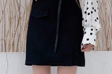 .
.
スカート。
かわいい。
.
.
スカートとかあんまり
履かないくせに
可愛いって気持ちはあるから
買っちゃう。
.
#ruru...