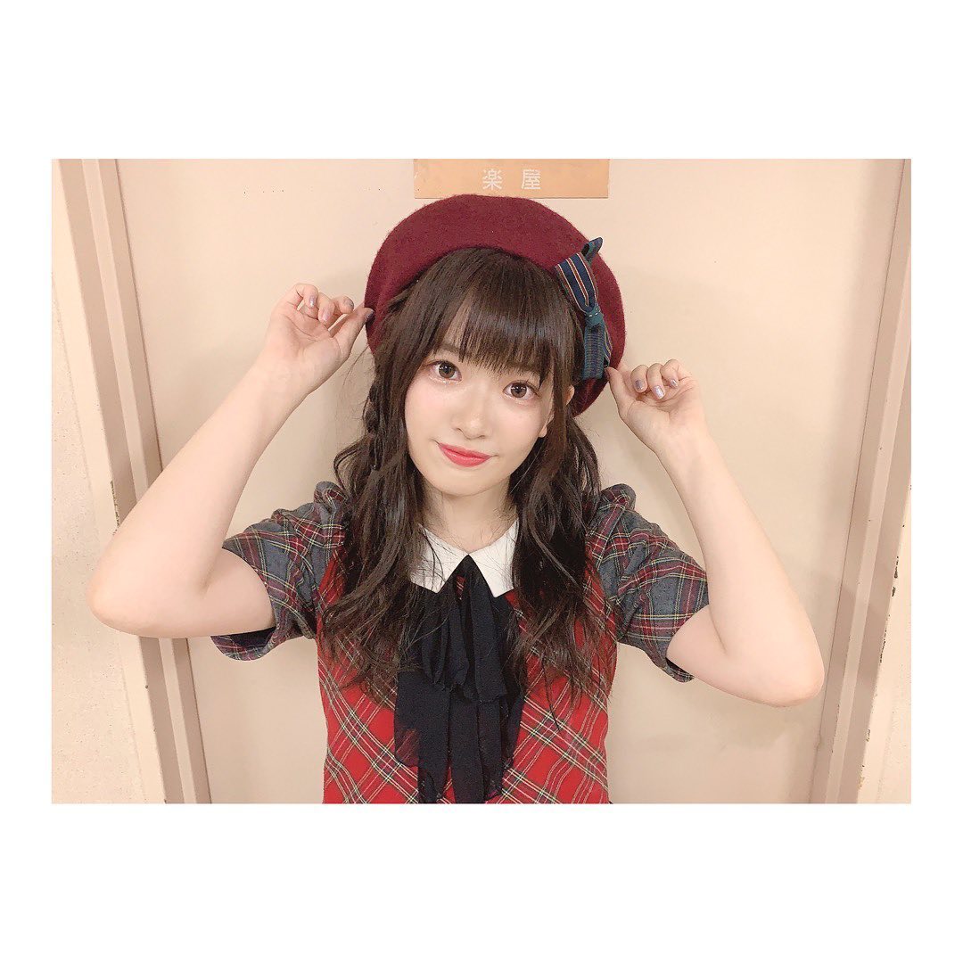 武藤小麟 赤チェック この衣装本当にかわいい Akb衣装 アイアライブ Akb48 赤チェック 衣装 Fashion ベレー帽 Moe Zine