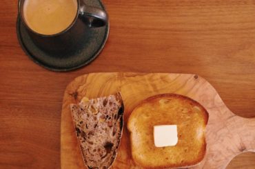 美味しいパン。
・
おにぎり派だったわたしに、パンの素晴らしさを教えてくれたひと
@mayutopan ・

ASAMA食パン カリカリふわっとモチモチ
・
わ...