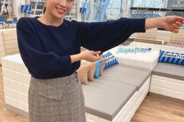 *
きのうの衣装は袖が膨らんでいて特徴的でした
.
▼衣装
(1枚目)
トップススカートともに @tonal_official
.
(2枚目)
スカートのみ @...