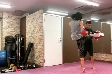 キックの会。
@nextlevel_shibuya 
#kickboxing #kick #punch #elbow #training #nextlevel ...